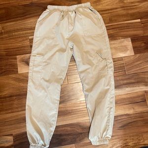 Size 6 SHEIN cream sweatpants